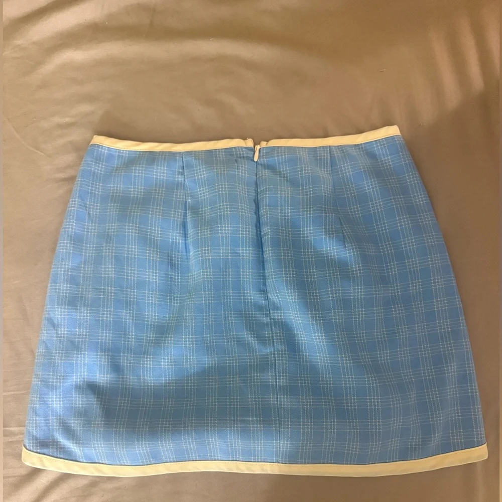 Urban Outfitters Blue Plaid Skirt with Cream Trim Size Small‎